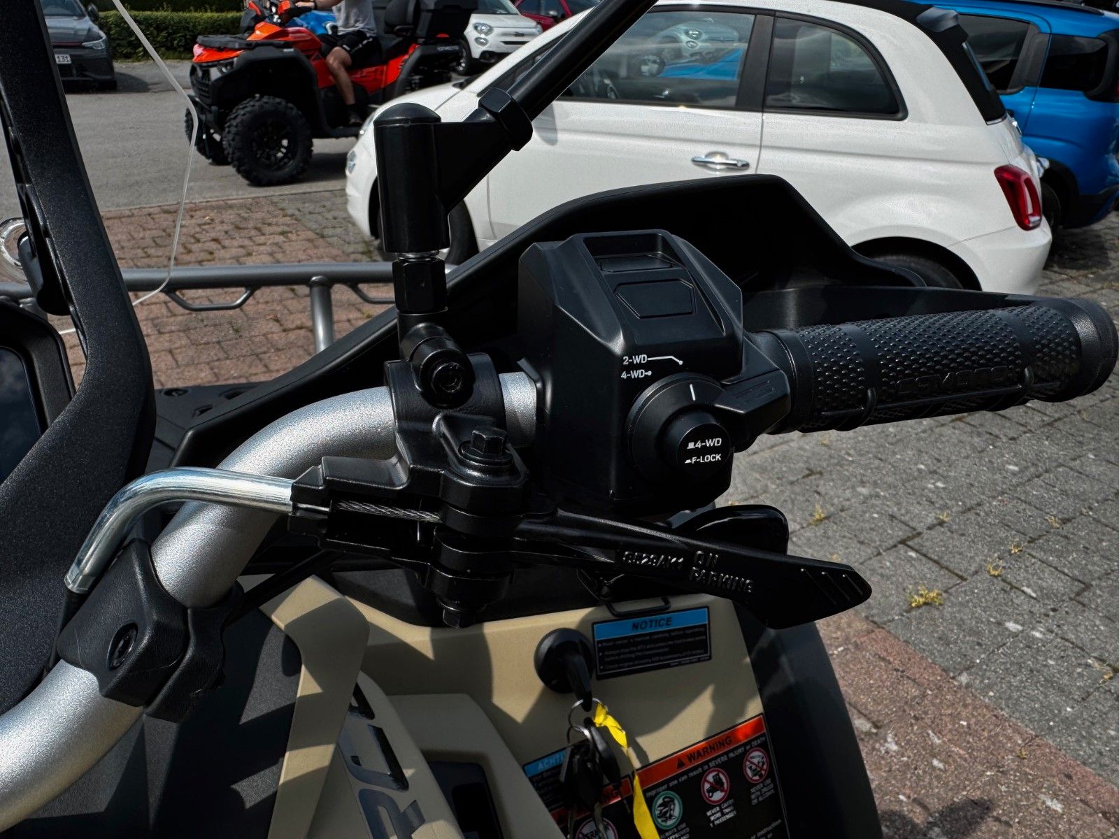 Fahrzeugabbildung CFMOTO CFORCE 1000 Touring PRO ABS Overland Scheibe