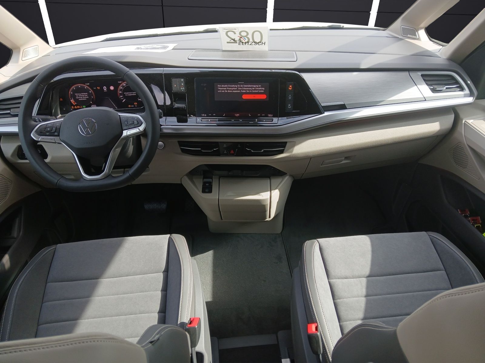 Fahrzeugabbildung Volkswagen T7 Multivan TSI Edition 7- DSG AHK NAVI IQ.LIGHT