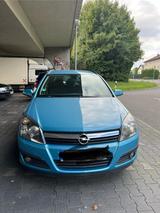 Opel Astra H Caravan Voll Farhbereit  - Opel Astra Kombi Caravan f mit Benzin-Antrieb