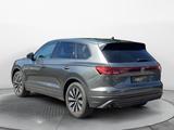 Volkswagen Touareg 3,0 TDI 4M Navi LED AHK Leder Kamera - gebrauchte VW Touareg aus dem Jahr 2024