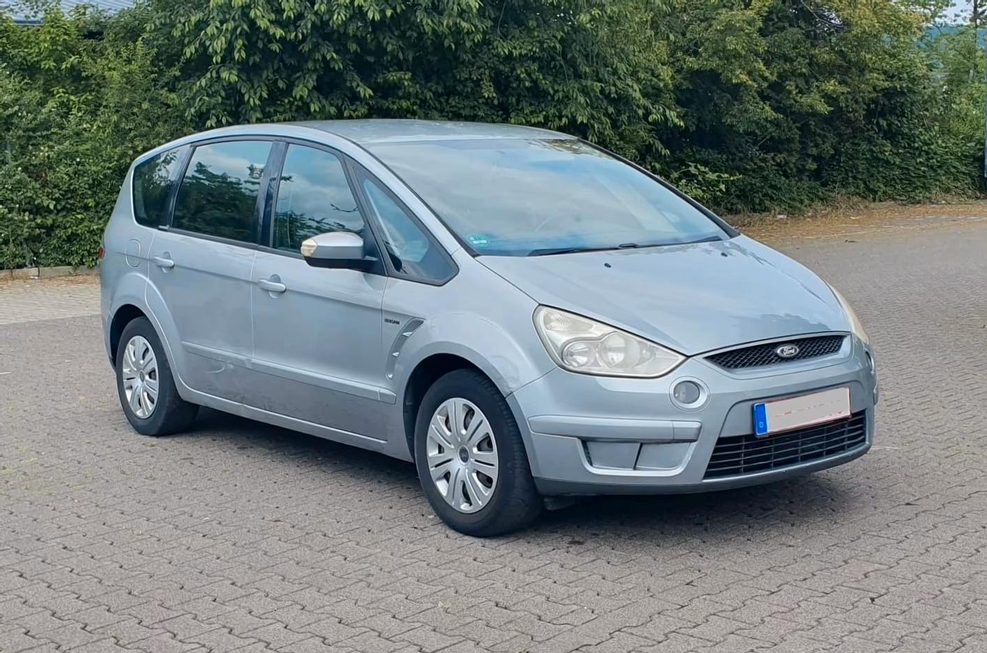 Ford S-Max 2,0 TDCi 103kW DPF Trend 7-Sitzer !