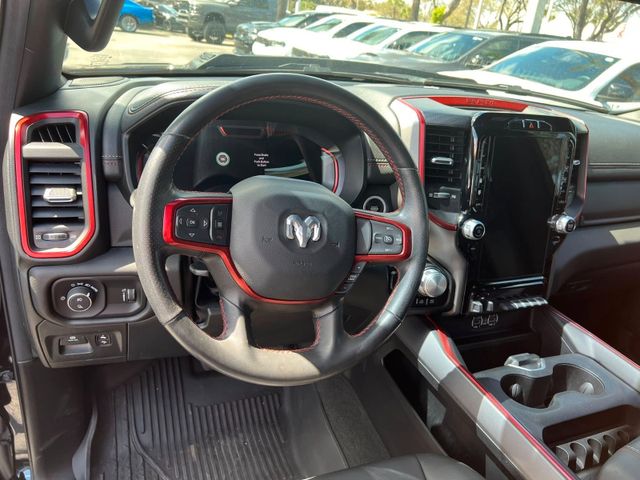 Dodge RAM Rebel 1500 4x4 Crew Cab unfallfrei