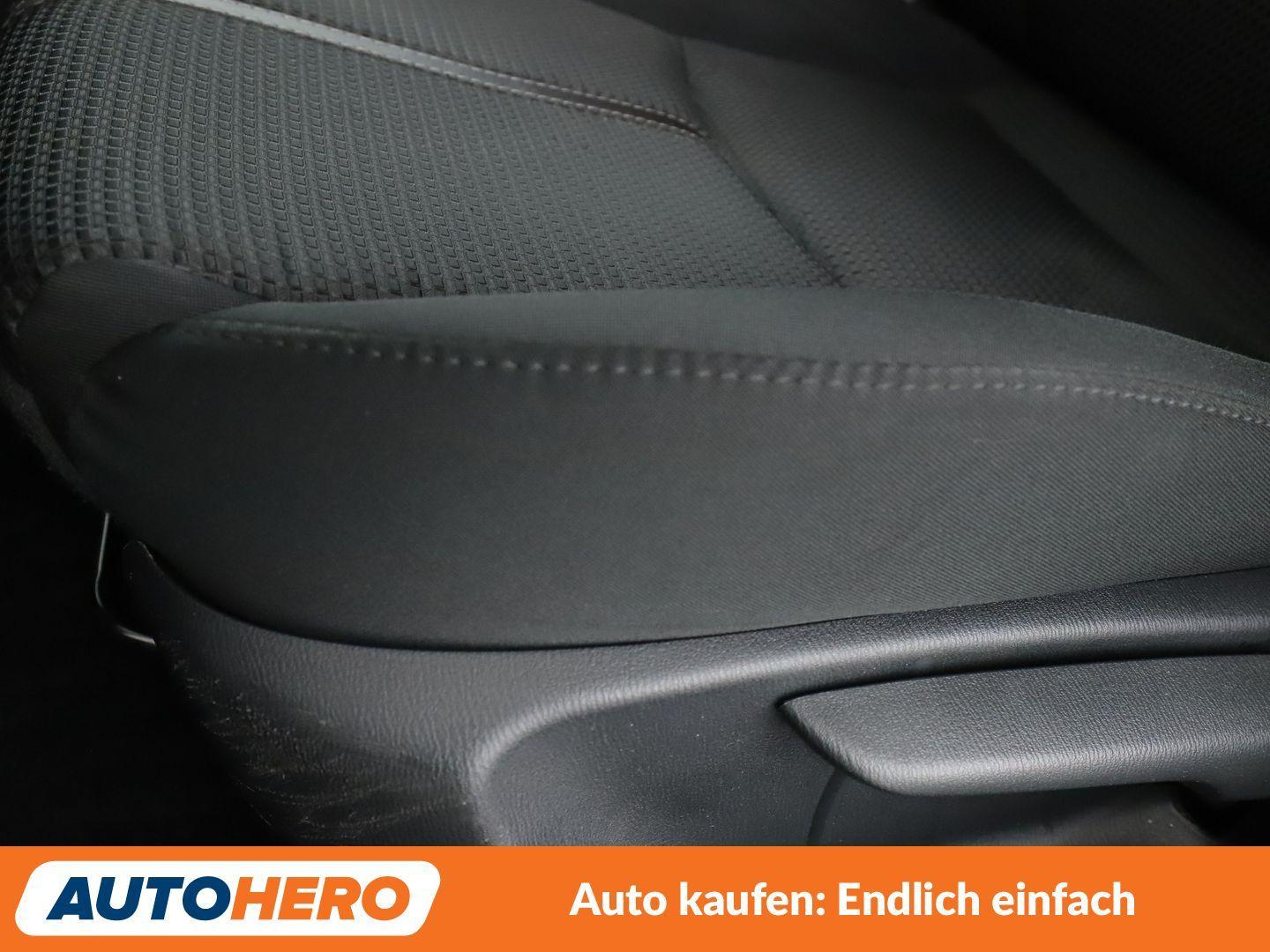 Mazda 3 2.0 Exclusive-Line Aut.*NAVI*HUD*CAM*PDC*SHZ*