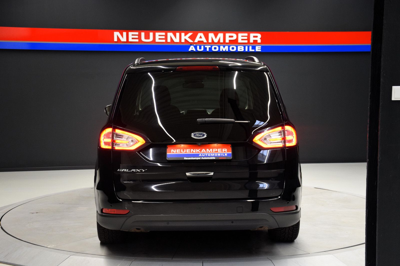 Fahrzeugabbildung Ford Galaxy PDC Kamera Automatik Tempomat