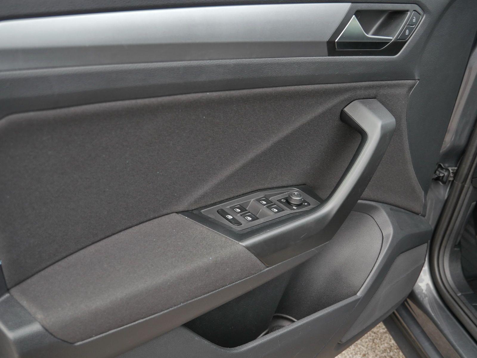 Volkswagen T-Roc 1.0 TSI Life AHK*Navi*LED*DAB+*Digital, миниатюра 21