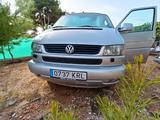 Volkswagen T4 Caravelle - Volkswagen T4 Caravelle: 8 Sitzer