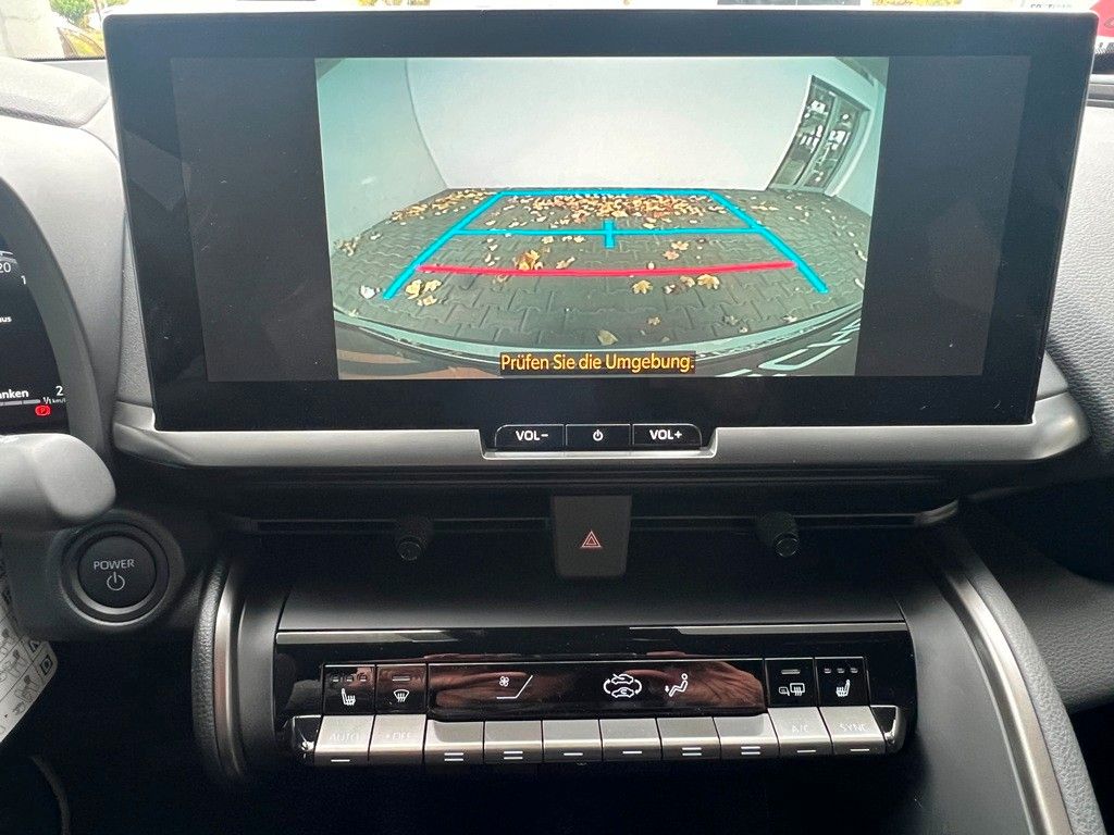 Fahrzeugabbildung Toyota C-HR 1.8 Hybrid FWD Teamplayer Technikpaket