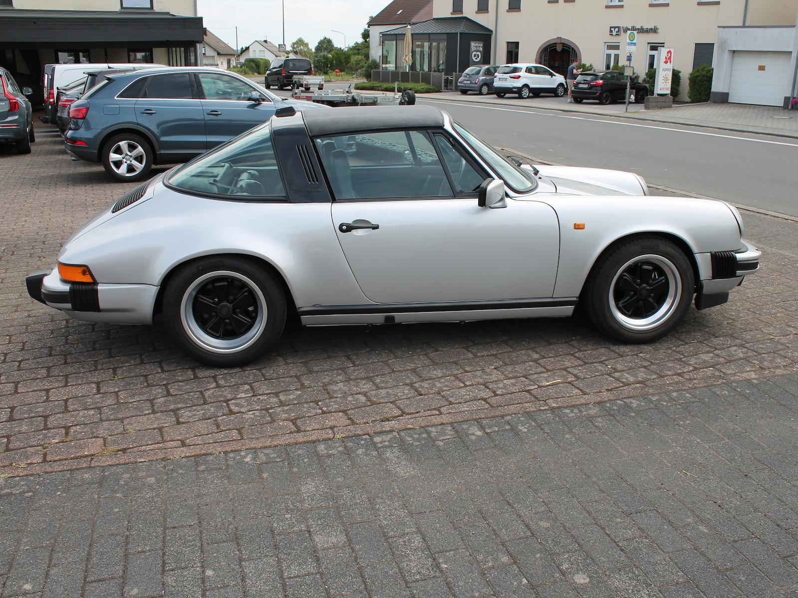 Porsche 911 Targa 2,7 MOTOR NEU*