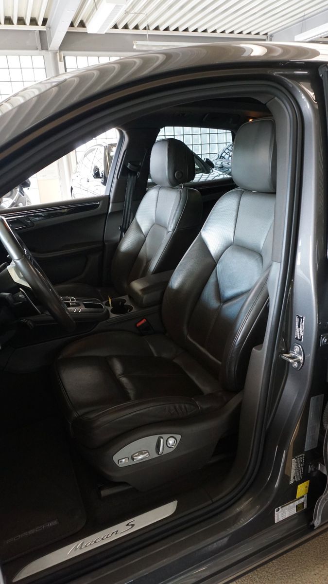 Fahrzeugabbildung Porsche Macan S *SITZBELÜFTUNG*PANORAMADACH*