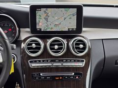 Fahrzeugabbildung C 400 Cabrio 4Matic AMG Line Sportpaket HUD AHK-