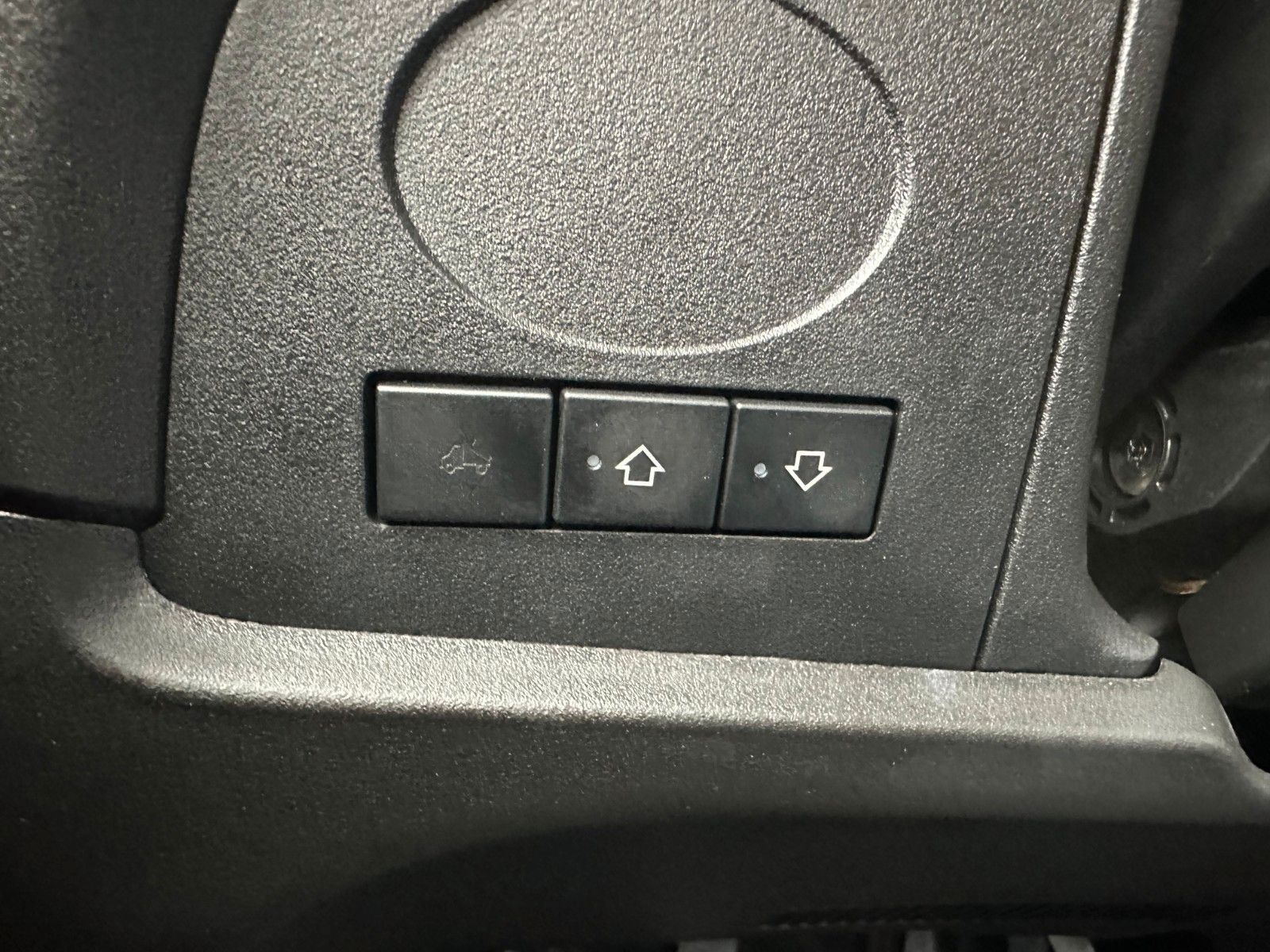 Fahrzeugabbildung Iveco 70C18H 3-S.-Kipper Meiller *R3.450mm*2xAHK*