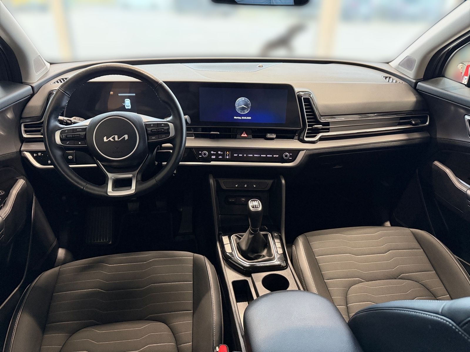 Fahrzeugabbildung Kia SPORTAGE 1.6T 2WD VISION KOM