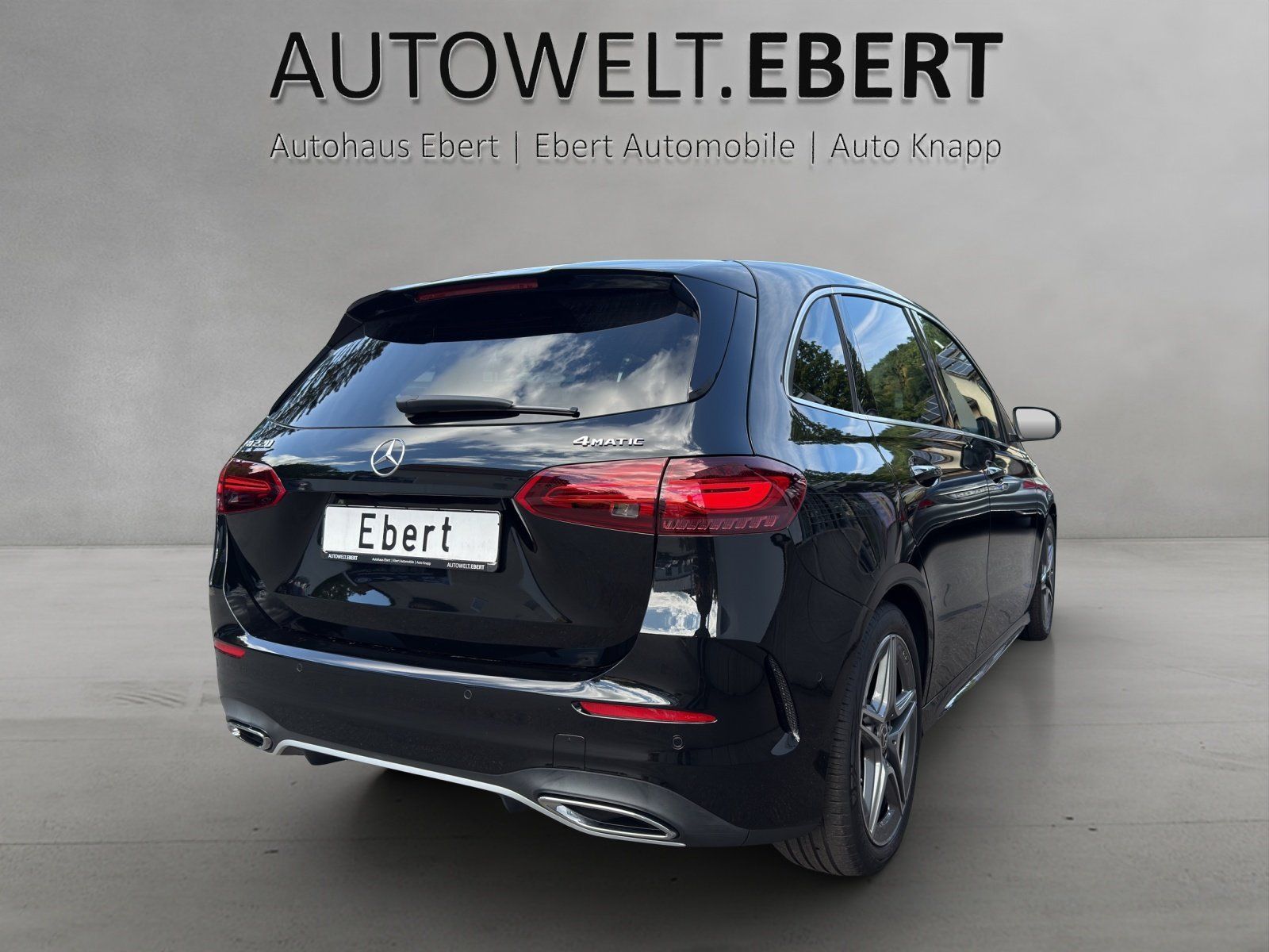 Fahrzeugabbildung Mercedes-Benz B 220 4M AMG Premi+ AHK Memo MLED Pano HUD KeyGo