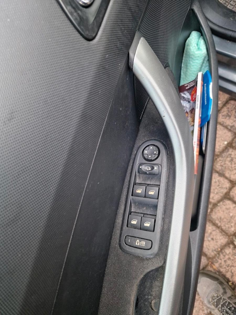 Peugeot 308 2009 — photo 10