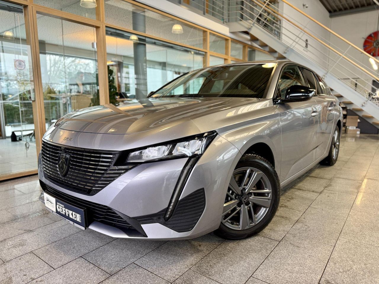 Peugeot 308 - 1