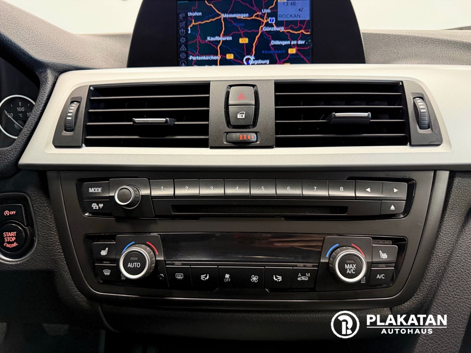 Fahrzeugabbildung BMW 318d Touring Leder Navi Bi-Xenon
