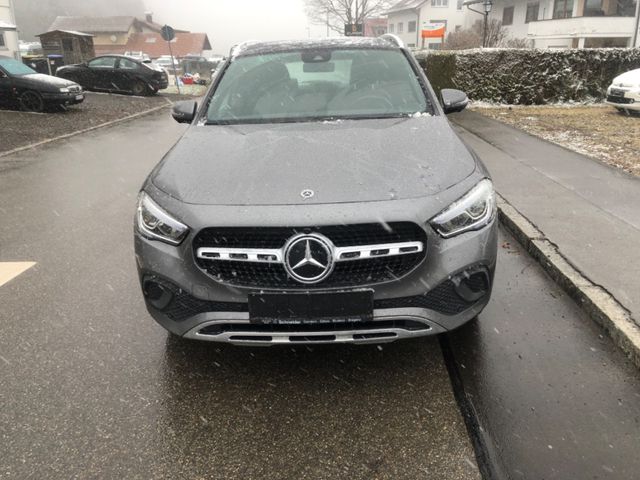 Mercedes-Benz GLA 200 GLA -Klasse GLA 200 Navi SHZ Kam MBUX