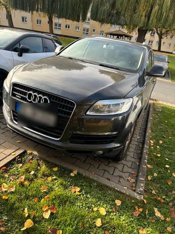 Audi q7 3.0 7 Sitze fest preis