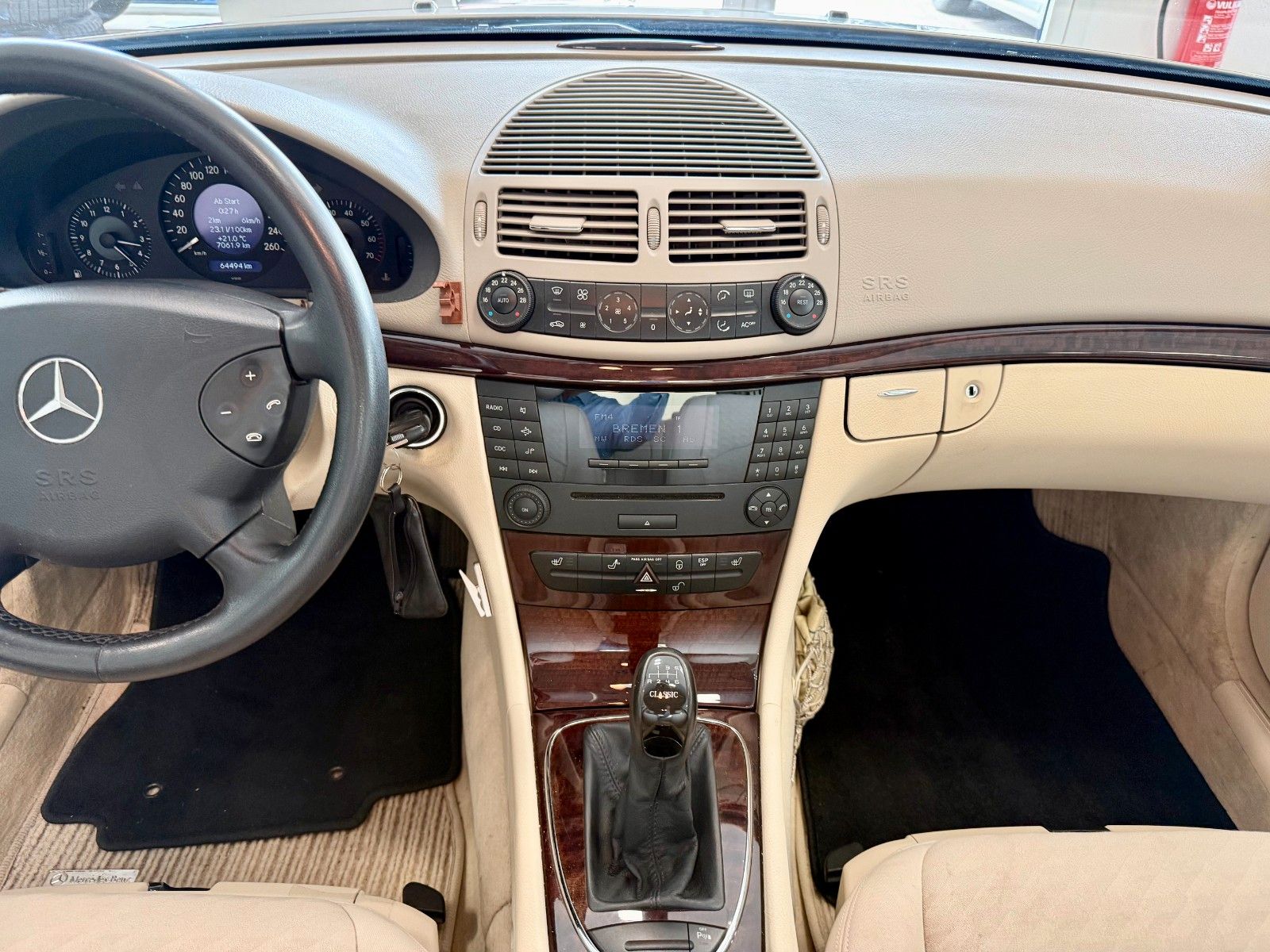 Fahrzeugabbildung Mercedes-Benz E 200 Classic