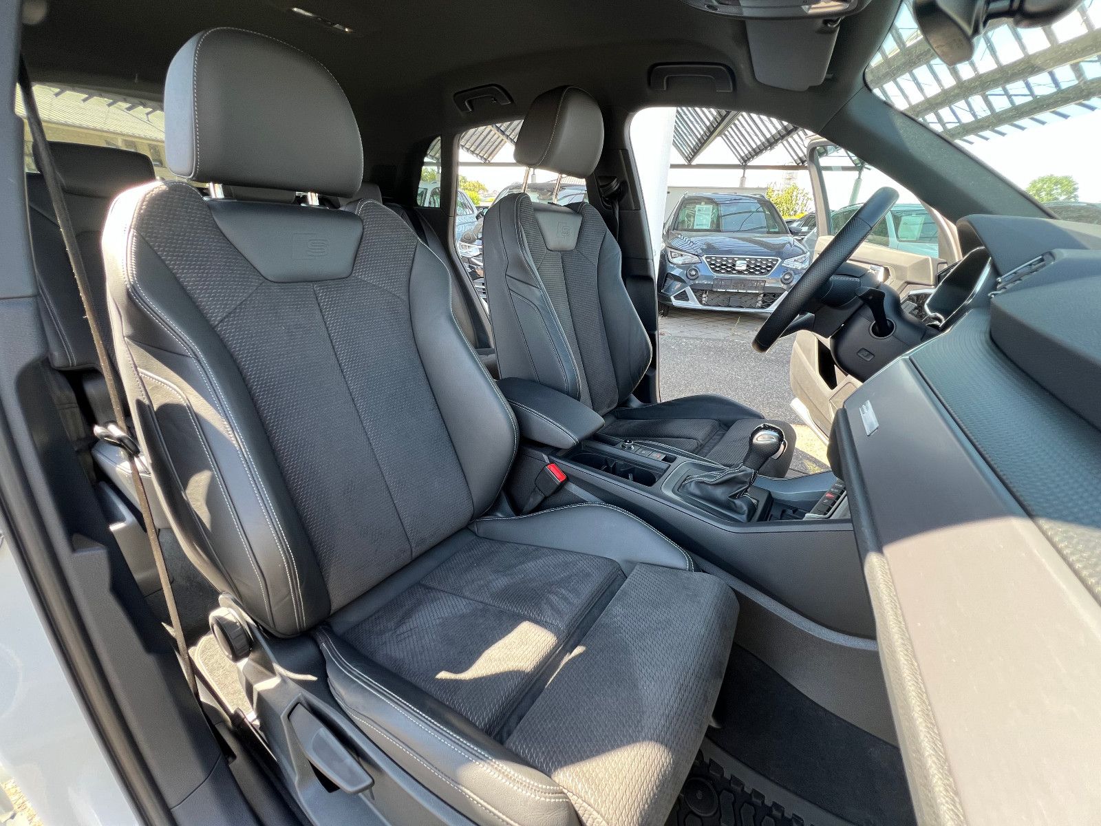 Audi Q3 35 TFSI S line,S-tronic,LED,Navi,Kamera,ACC foto 16