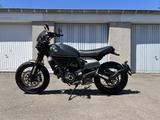 Ducati Scrambler Nightshift + Zubehör - DUCATI SCRAMBLER NIGHTSHIFT