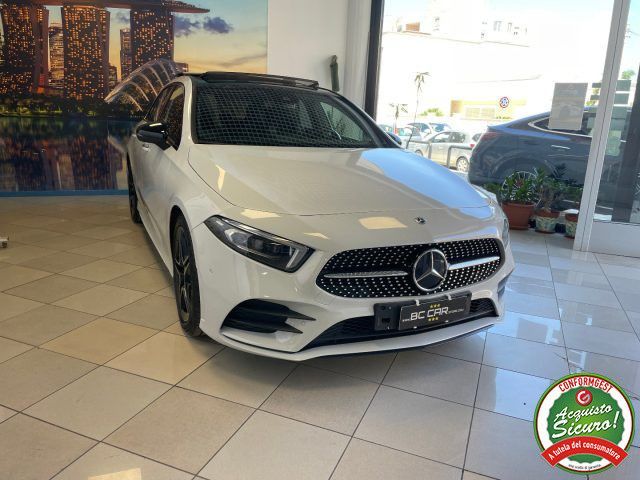 Mercedes-Benz MERCEDES-BENZ A 180 d Premium AMG * PACK LUCI*TE imagem 3