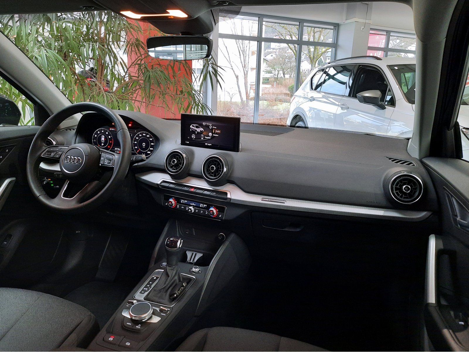 Fahrzeugabbildung Audi Q2 35 TFSI advanced S-tronic *AHK*Cam*LED*Sitzhz
