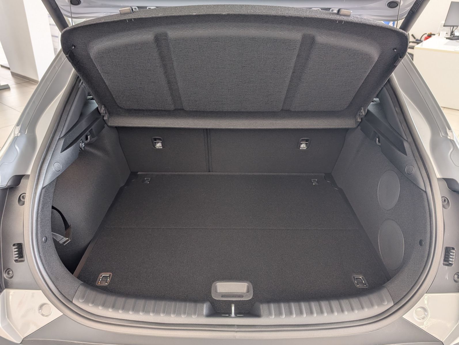 KIA XCeed 1.6 T-GDI 180 DCT Spirit Sitzpaket JBL – Bild 10