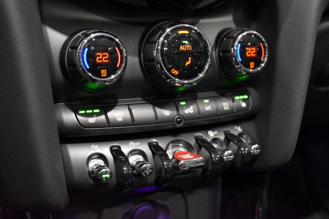 Fahrzeugabbildung MINI John Cooper Works Cabrio H&K Chili KAMERA 1.HAND