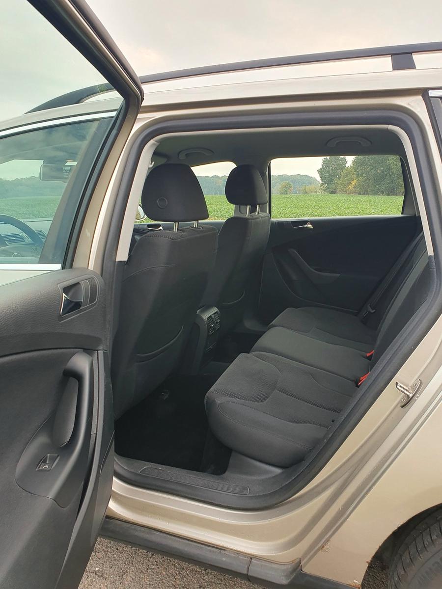 Volkswagen Passat 2006 — photo 13