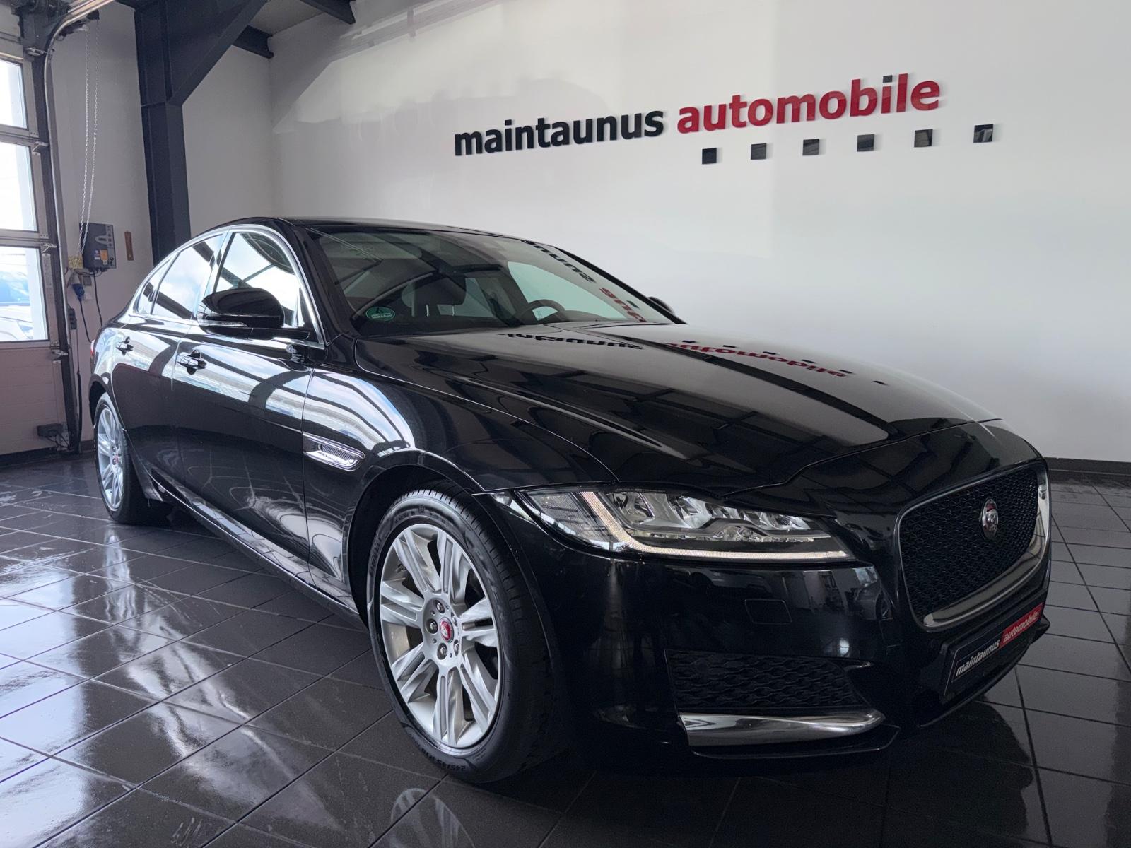 Jaguar XF 30d Portfolio Automatik *1.HAND|KAMERA|PANO*