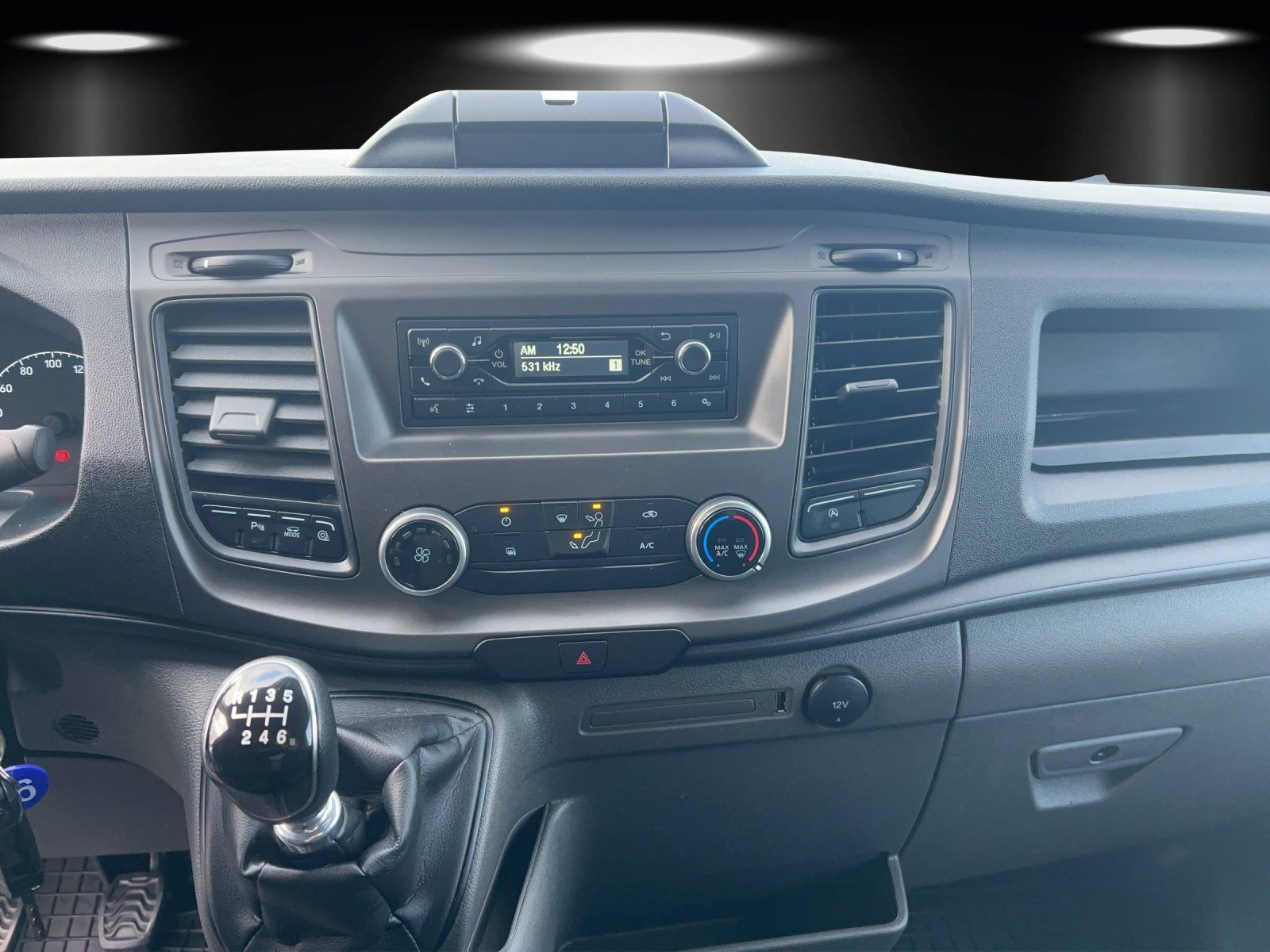 Fahrzeugabbildung Ford Transit Kasten FT 350 2.0 TDCi L4 TRWD PDC/GRA/