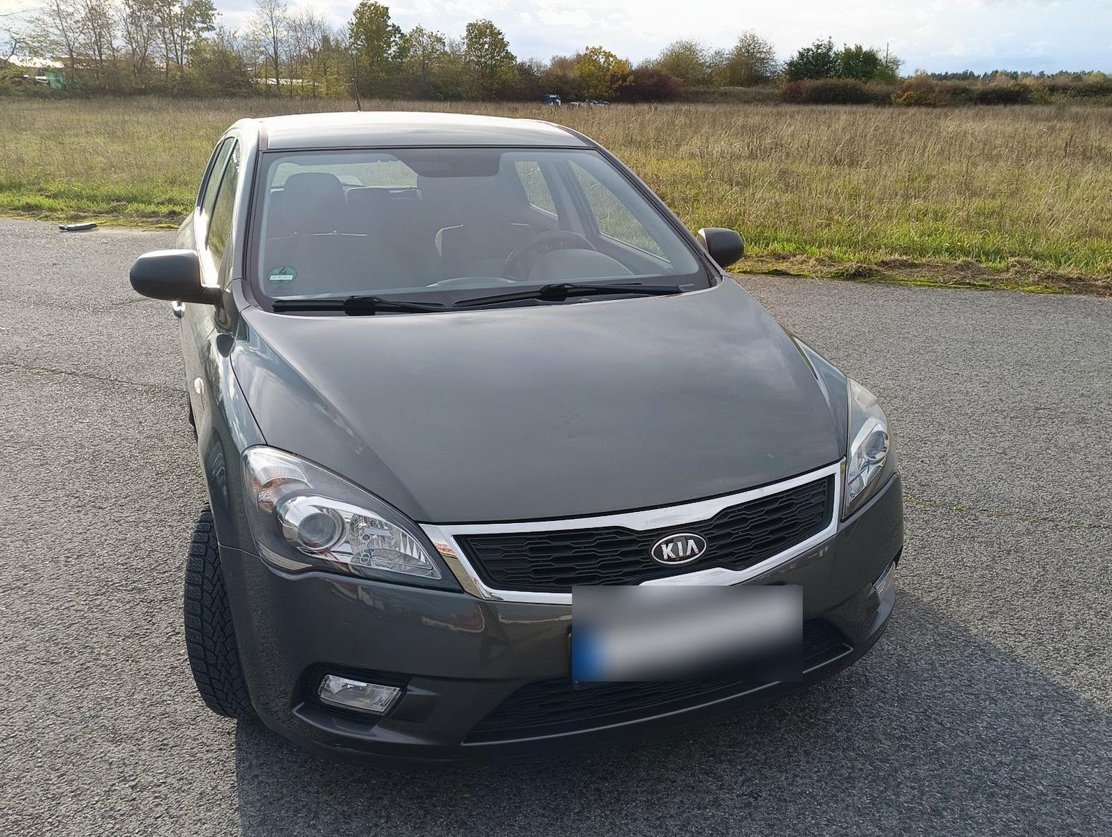 Kia Andere