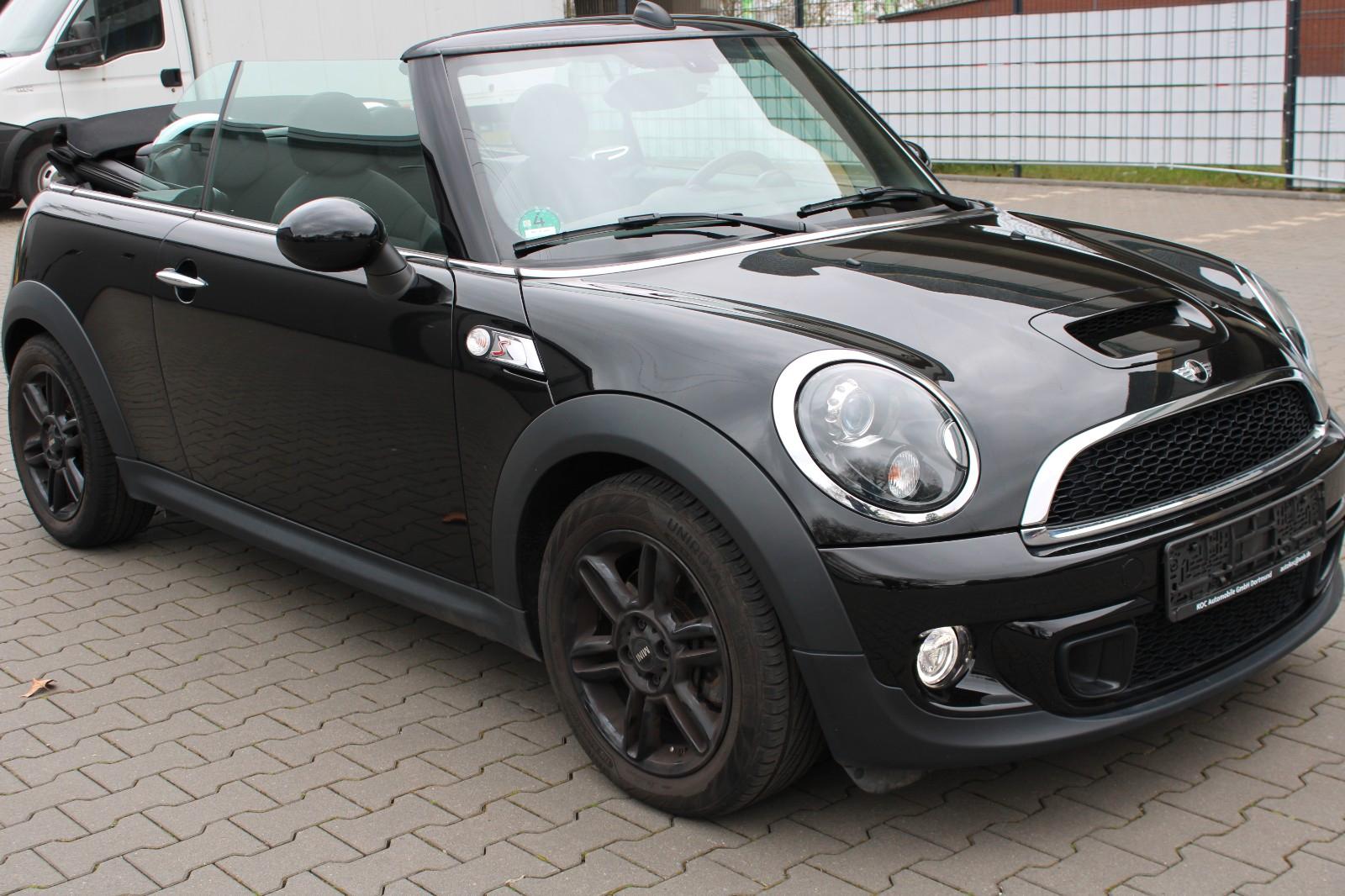 MINI Cooper S Cabrio 1.Hand Navi Xenon SHZ MFL PDC