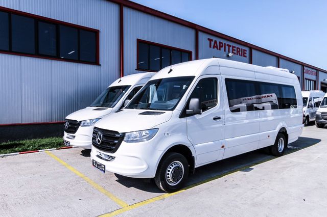 Mercedes-Benz Sprinter 519 19+1+1 standard