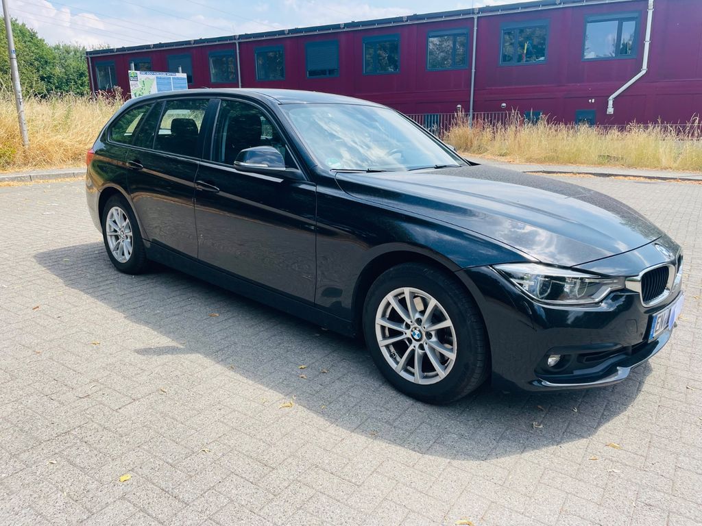 Image of BMW 320