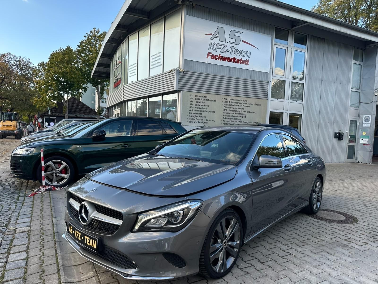 Mercedes-Benz CLA 180 Urban Limo Led Leder Navi Pdc Wenig Km