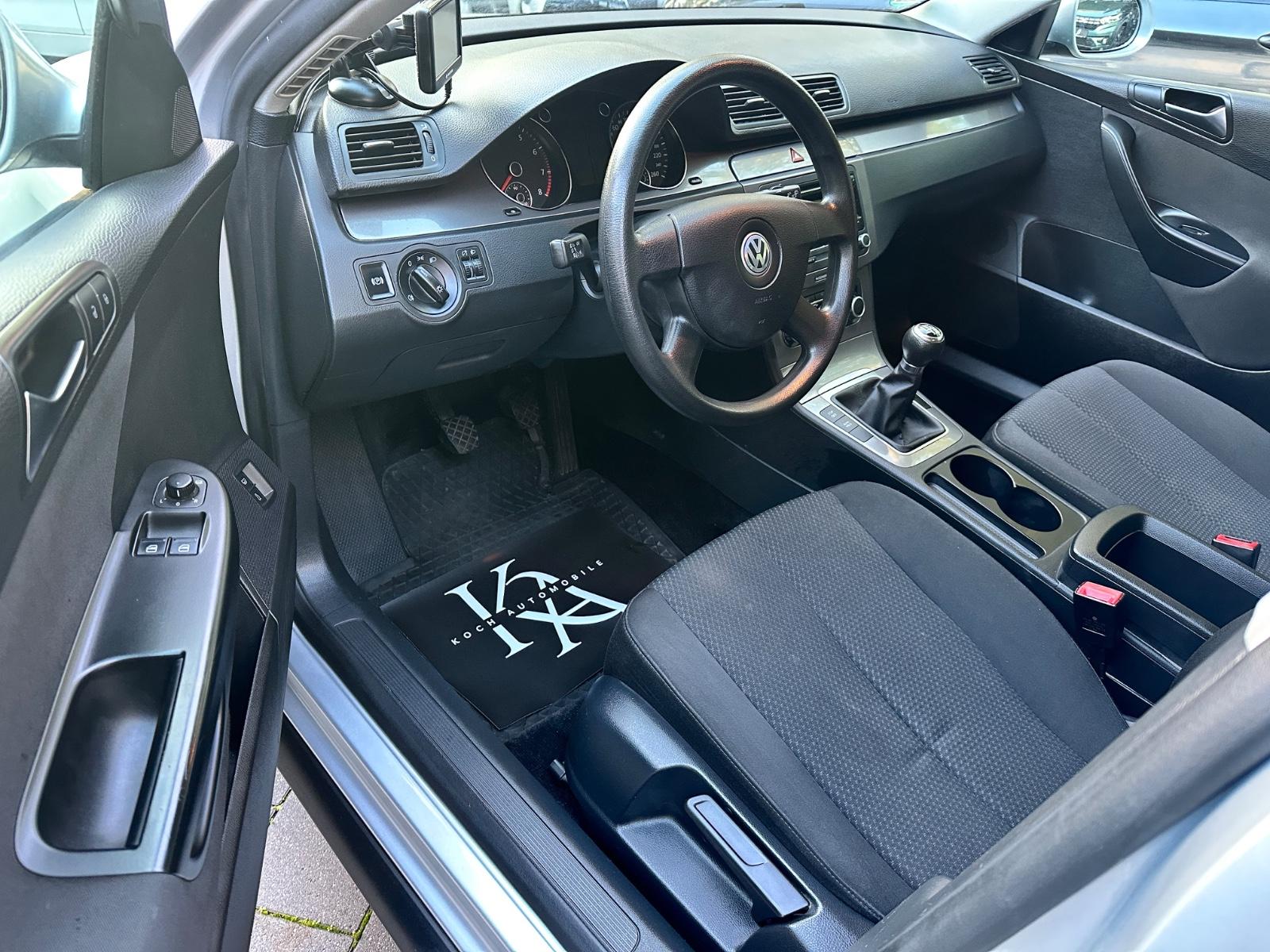 Volkswagen Passat 2010 — photo 13