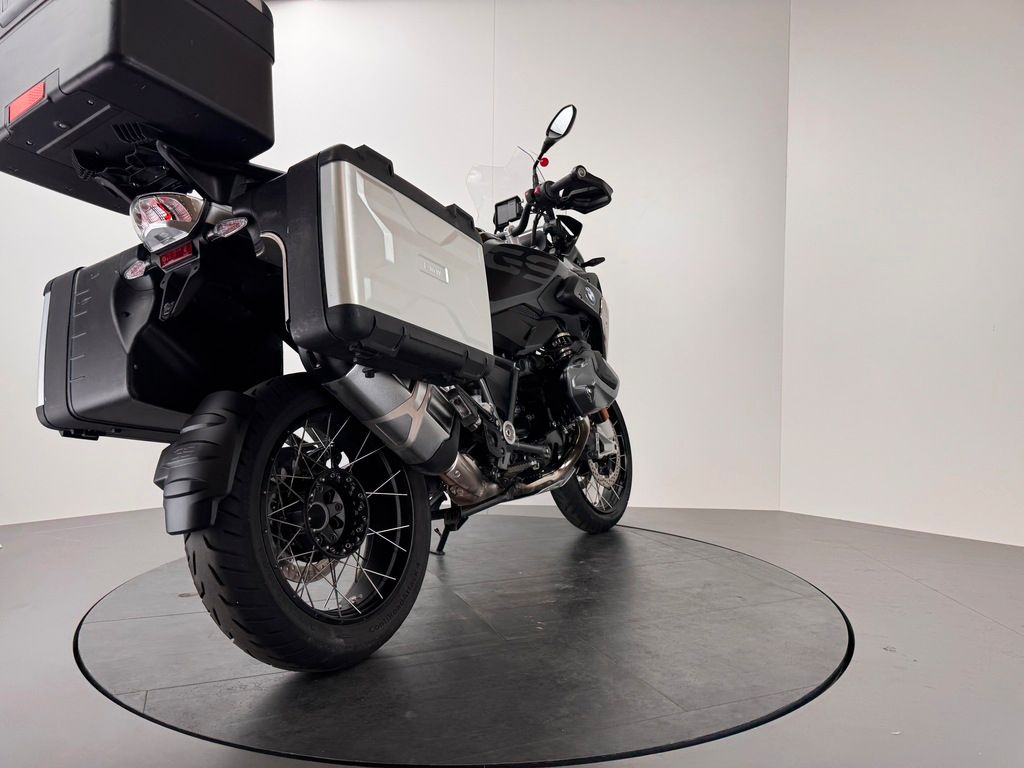 Fahrzeugabbildung BMW R1250 GS TRIPLE BLACK *4 PAKETE *VARIOKOFFER