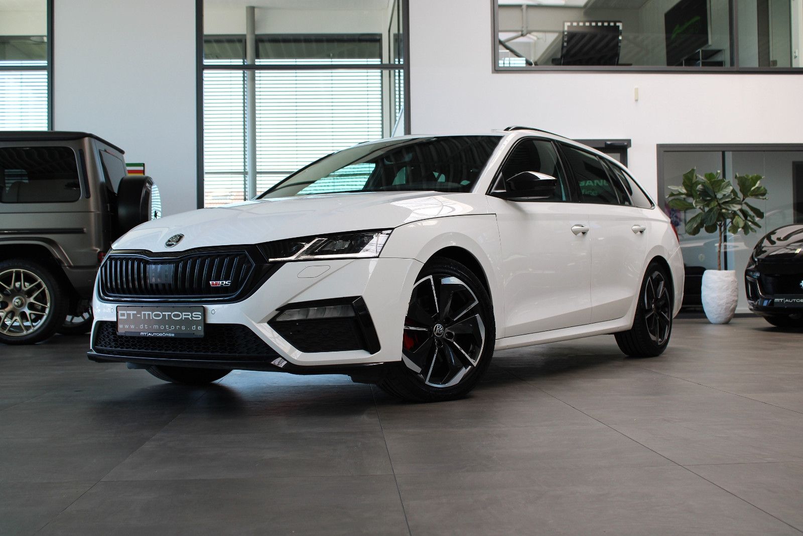 Skoda OCTAVIA COMBI *RS* DSG KESSY/VIRTUAL/MATRIX/18"