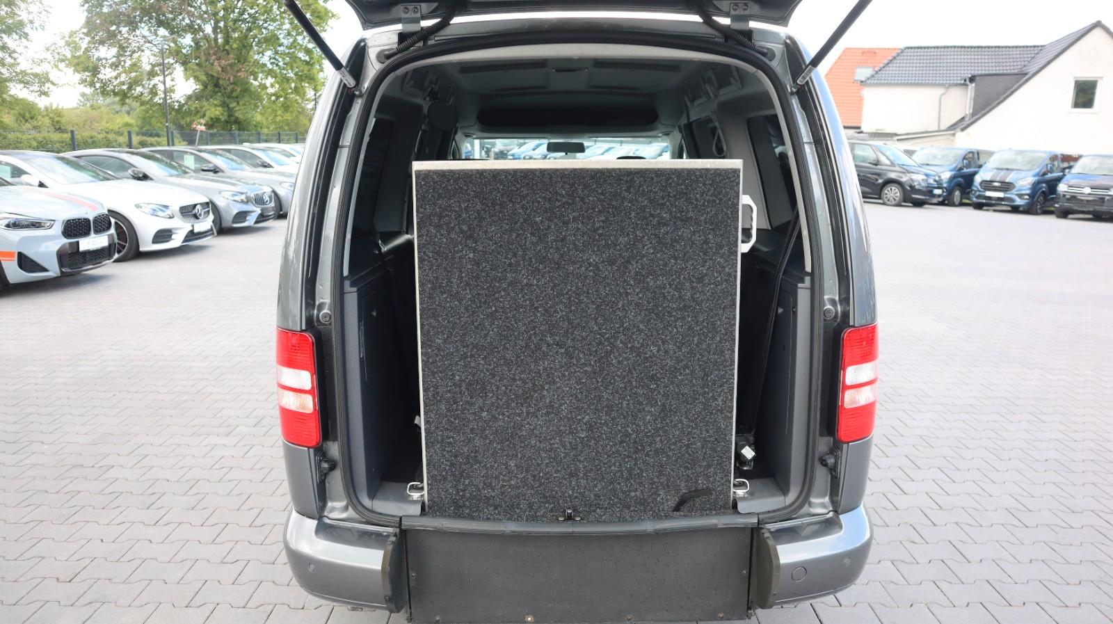 Volkswagen Caddy 1.6 TDI DSG Rollstuhlrampe R.Cam StandHz.