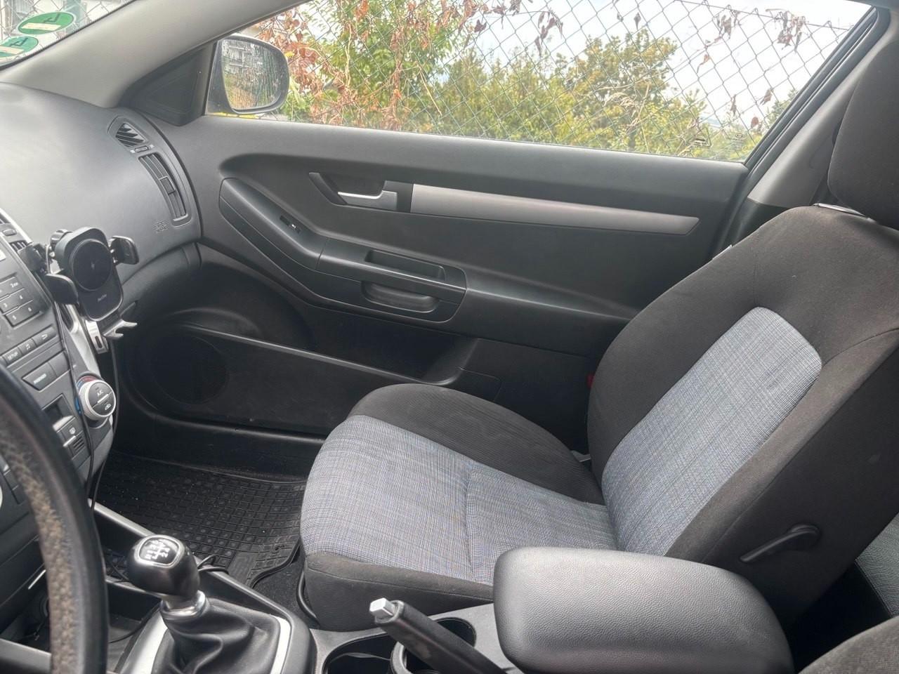 Kia pro_cee'd / ProCeed 1.4 CVVT Seven Stars pro...