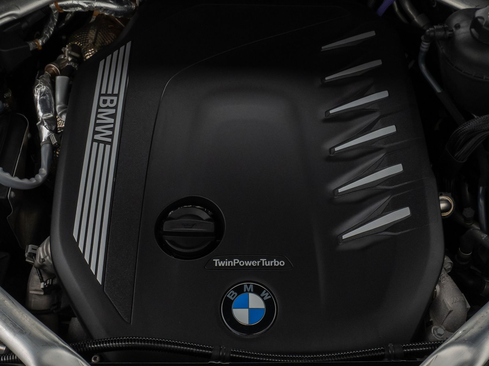 Fahrzeugabbildung BMW X5 xD30d M Sport Laser DAB HiFi AHK DiplayKey