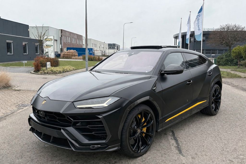Image of Lamborghini Urus