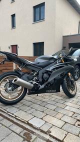 Yamaha YZF-R6 RJ15 Mattgrau | TÜV 07/2027 | Unfallfrei  - YAMAHA R1M