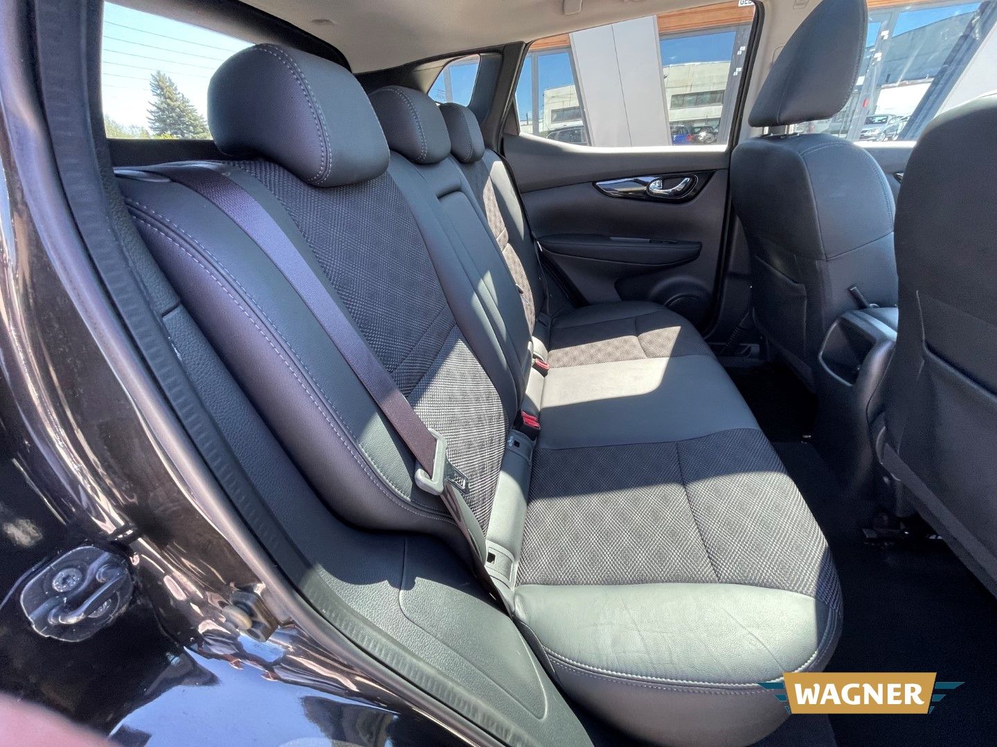 Fahrzeugabbildung Nissan Qashqai N-Connecta Automatik Tempomat