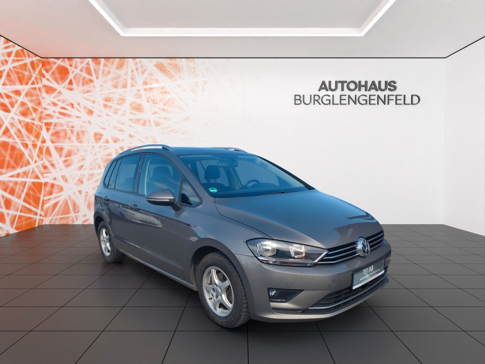 Fahrzeugabbildung Volkswagen Golf Sportsvan VII Lounge ! Navi ! PDC ! SHZ !