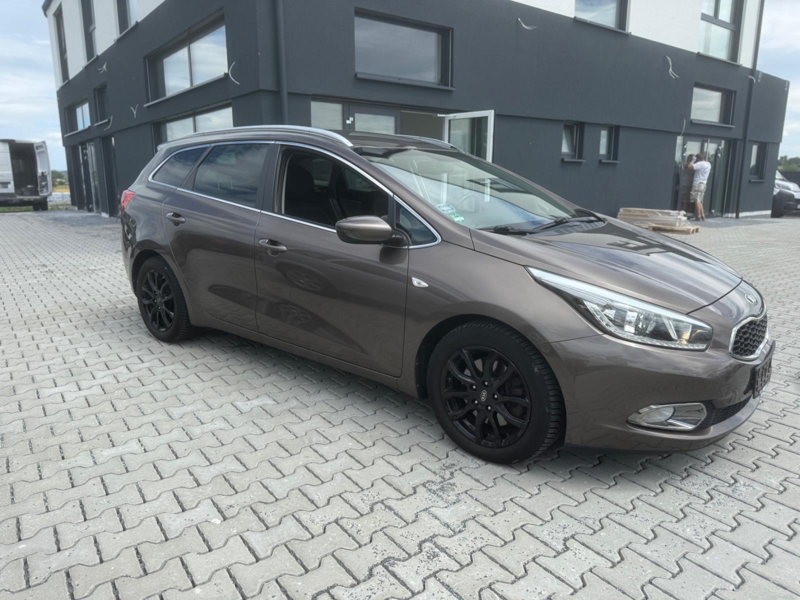 Kia Ceed Sportswagon Dream Team ** TÜV NEU **
