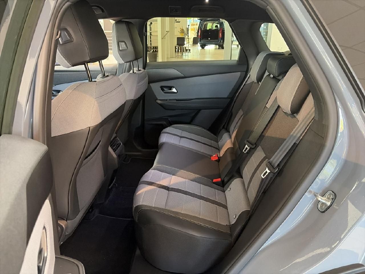 Fahrzeugabbildung Opel Grandland 1,2 GS-Line MildHybrid