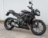 Triumph Street Triple R  Matt Carbon Black, Heckumbau